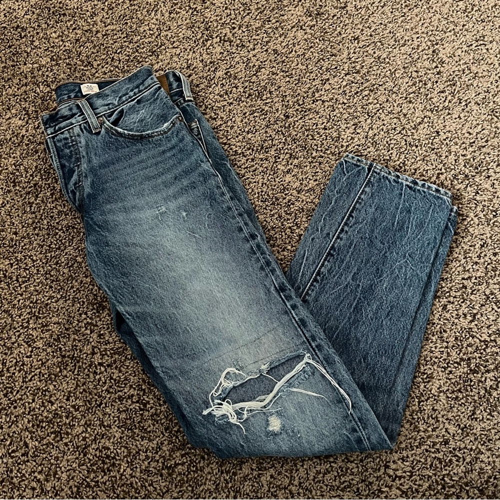 Levi's Straight Dark Wash Jean W26 L32
